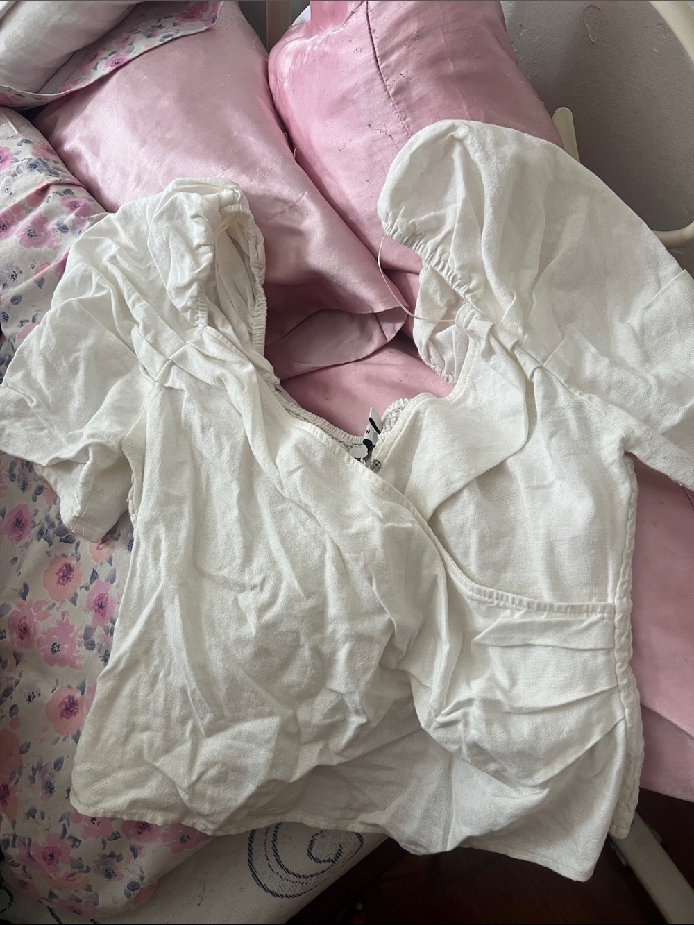 White Puff Sleeve Top